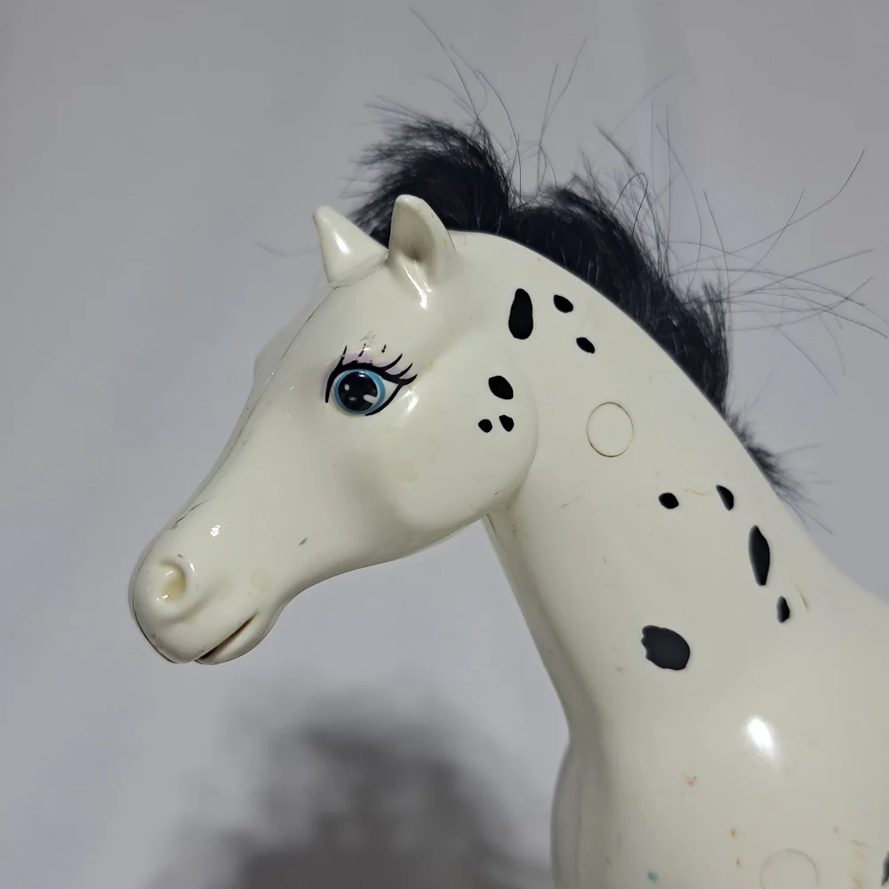 VTG 1997 Mattel Barbie Riding Club Walking Pony Sassy‎